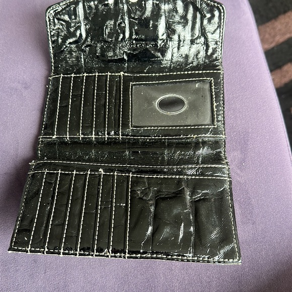 Guess women’s wallet - Picture 2 of 4